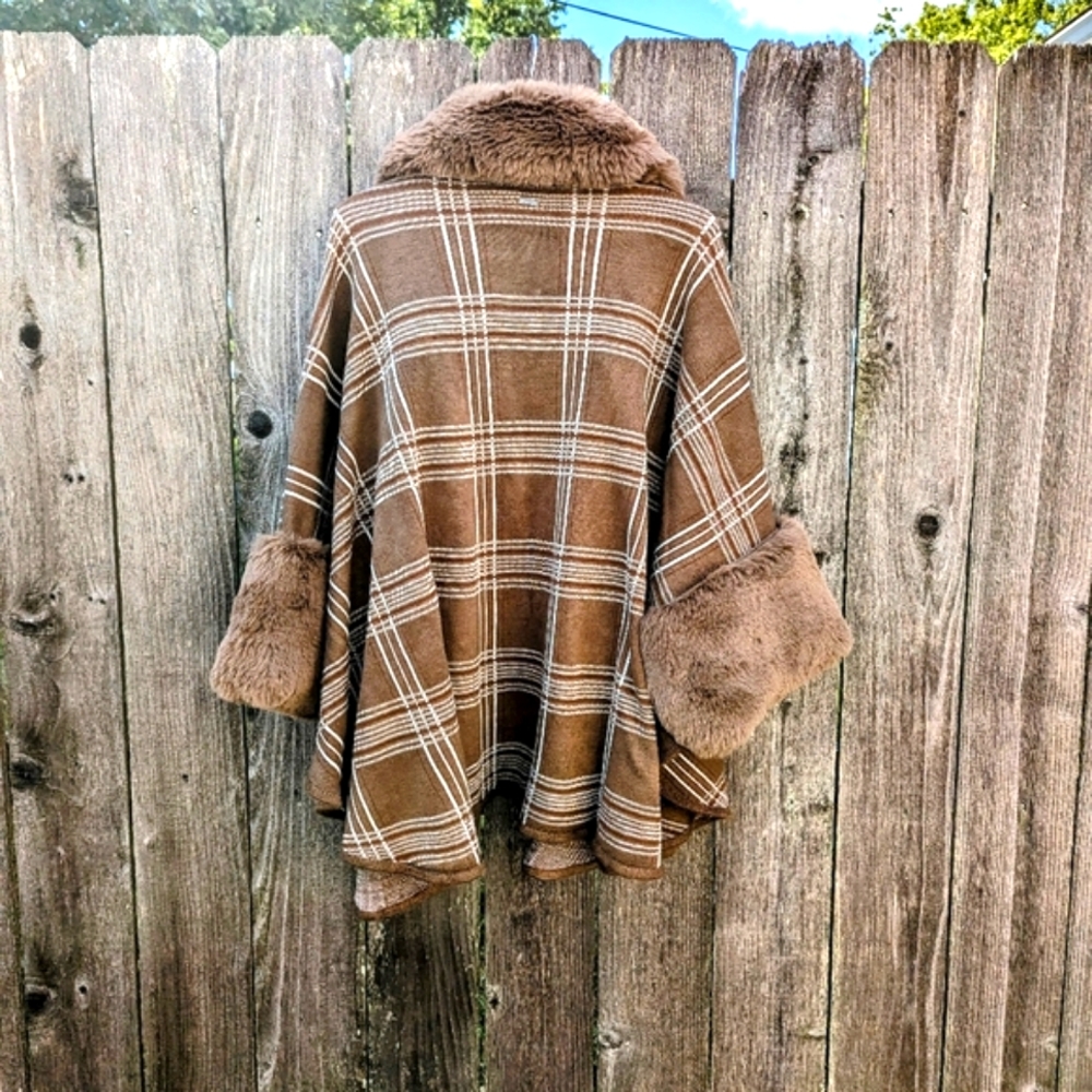 Super Cozy Vegan Fur Oversized Dolman Cardigan Sweater Kimono - Picture 4 of 8